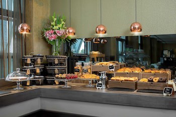 Crowne Plaza Madrid Airport, An Ihg Hotel