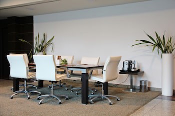 Crowne Plaza Madrid Airport, An Ihg Hotel