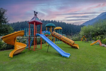 Snow Valley Resorts