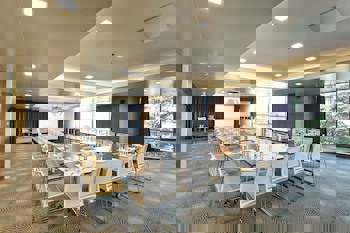 Doubletree By Hilton Istanbul Moda