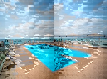 Doubletree By Hilton Istanbul Moda