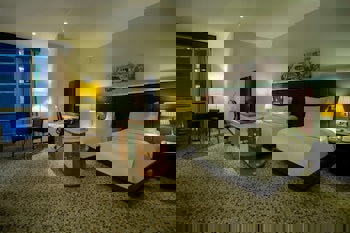 Doubletree By Hilton Istanbul Moda