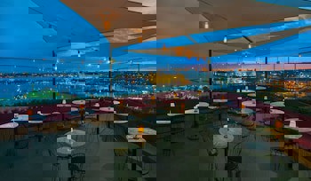 Doubletree By Hilton Istanbul Moda