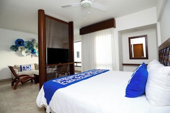 Ambiance Suites Cancun