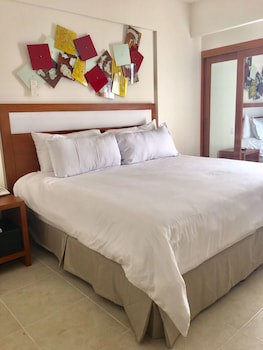 Ambiance Suites Cancun