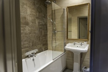 Duke William Hotel