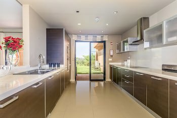 Amendoeira Golf Resort - Apartments And Villas