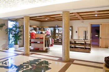 Amendoeira Golf Resort - Apartments And Villas