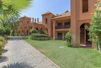 Amendoeira Golf Resort - Apartments And Villas