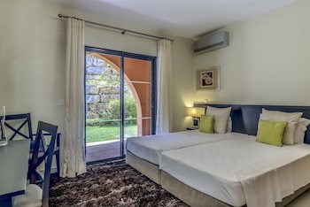 Amendoeira Golf Resort - Apartments And Villas