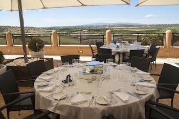 Amendoeira Golf Resort - Apartments And Villas