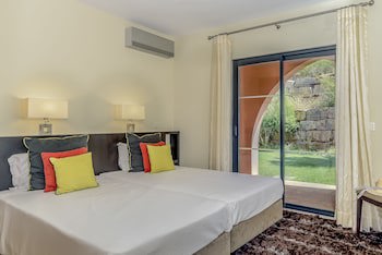 Amendoeira Golf Resort - Apartments And Villas