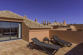 Amendoeira Golf Resort - Apartments And Villas