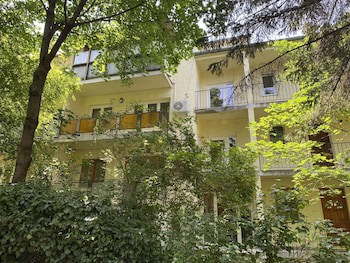 Gold Apartments