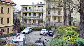 Gold Apartments