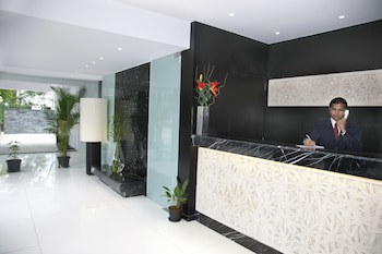Ar Suites Fontana Bay