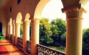 Bijay Niwas Palace 14 Kms From Rampura Agucha