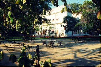 Bijay Niwas Palace 14 Kms From Rampura Agucha