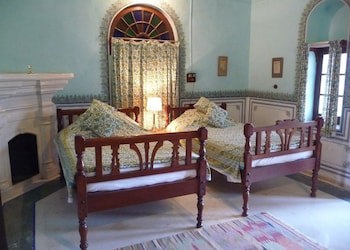 Bijay Niwas Palace 14 Kms From Rampura Agucha