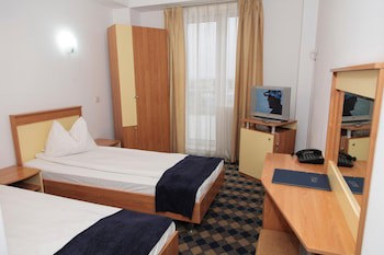 Plus Hotel