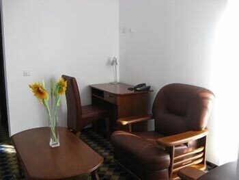 Plus Hotel