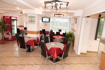 Plus Hotel