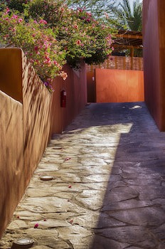 Hotel Indigo La Paz Puerta Cortes, An Ihg Hotel