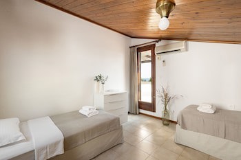 Trikorfo Beach galeri fotoğrafı