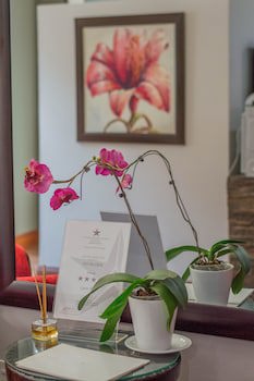314 On Clark Guest House