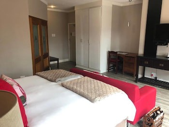314 On Clark Guest House