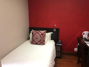 314 On Clark Guest House