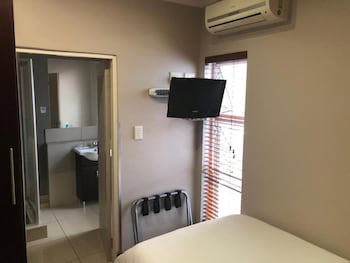 314 On Clark Guest House