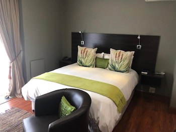 314 On Clark Guest House