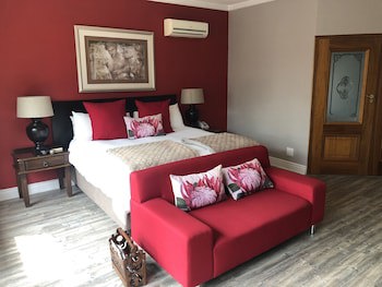 314 On Clark Guest House