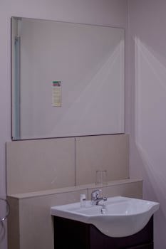 314 On Clark Guest House