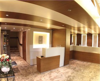 Britannia Suites