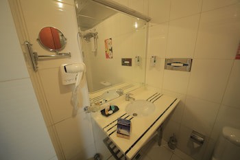 Dreamliner Hotel
