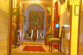 Dar Omar Khayam