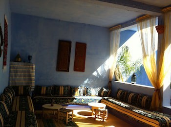 Dar Omar Khayam