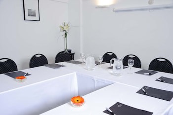 Awwa Suites And Spa
