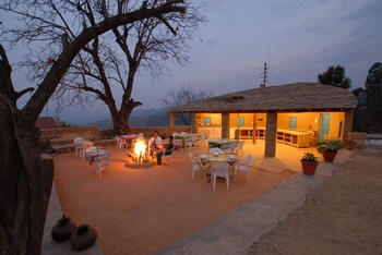 Chevron Eco Lodge