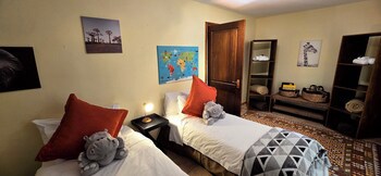 Elephant Hide Of Knysna Guest Lodge