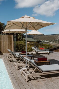 Elephant Hide Of Knysna Guest Lodge