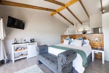 Elephant Hide Of Knysna Guest Lodge