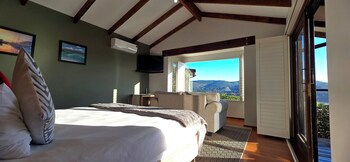 Elephant Hide Of Knysna Guest Lodge