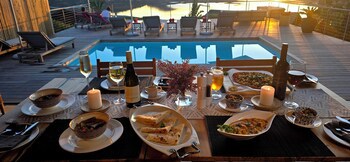 Elephant Hide Of Knysna Guest Lodge