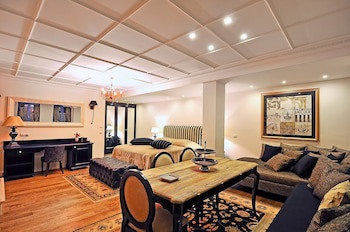 Zagori Suites Luxury Residences