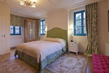 Zagori Suites Luxury Residences