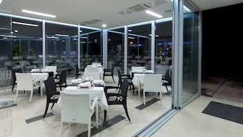 Dream Hotel