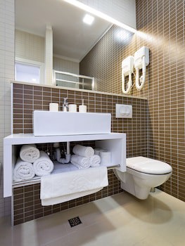 Dream Hotel